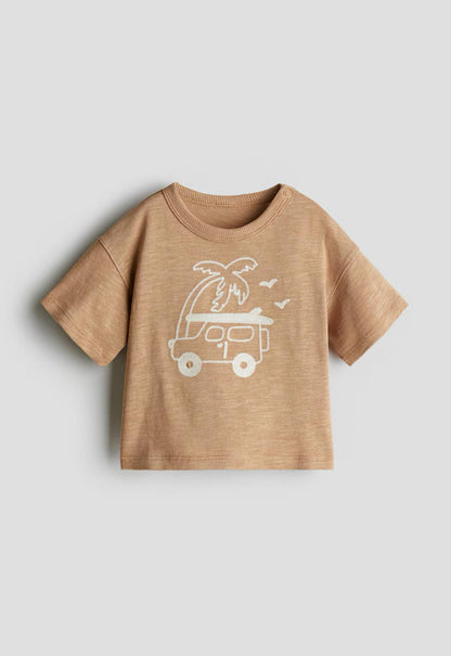 Printed t-shirt and shorts set