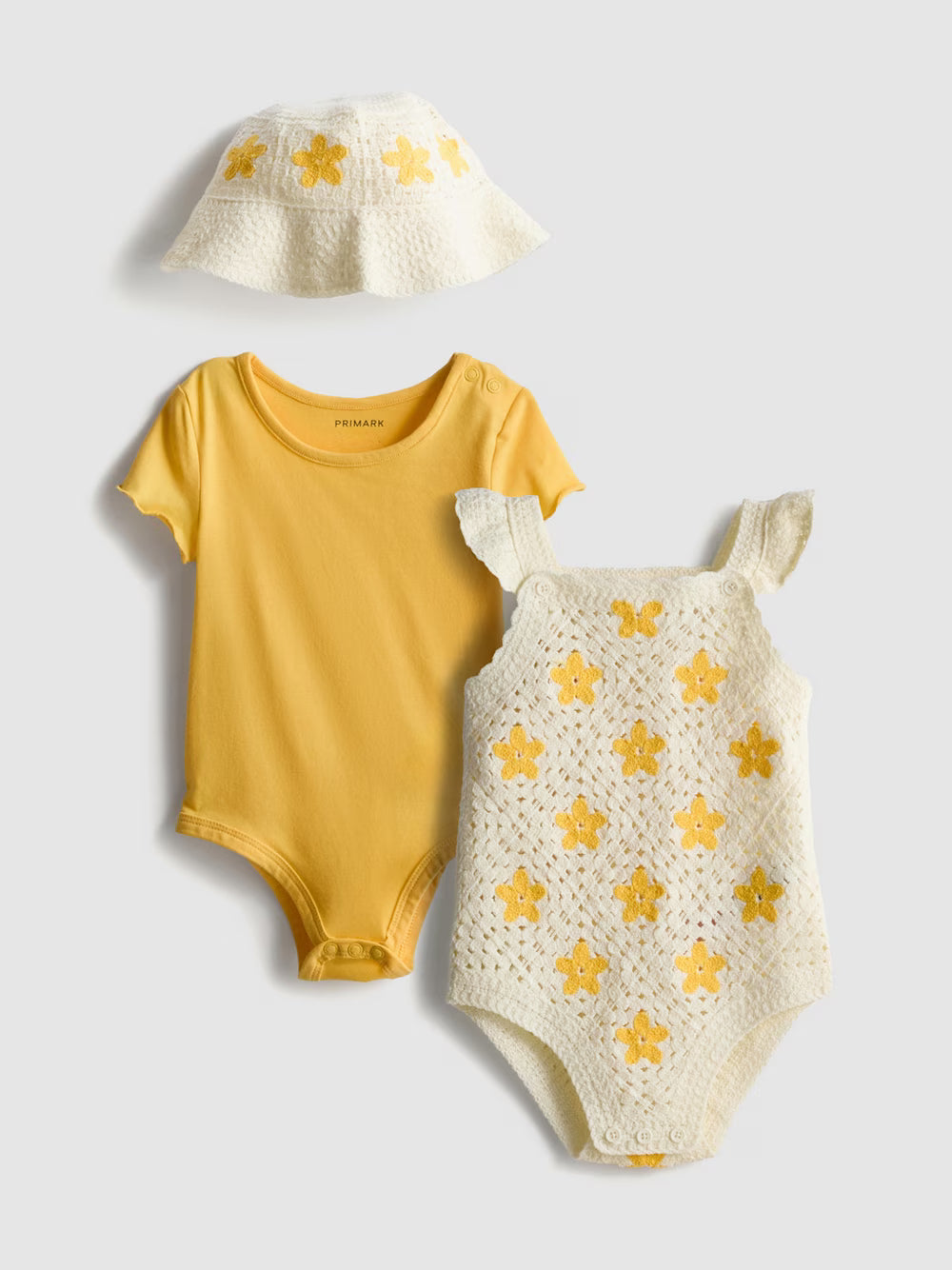 2pk Bodysuits and Sun Hat Newborn Set