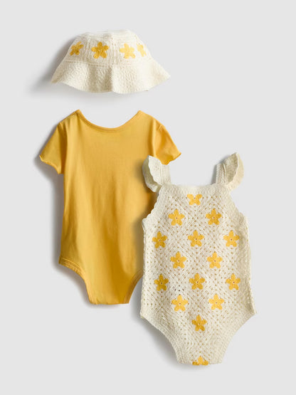 2pk Bodysuits and Sun Hat Newborn Set