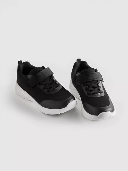 Low-Top Trainers