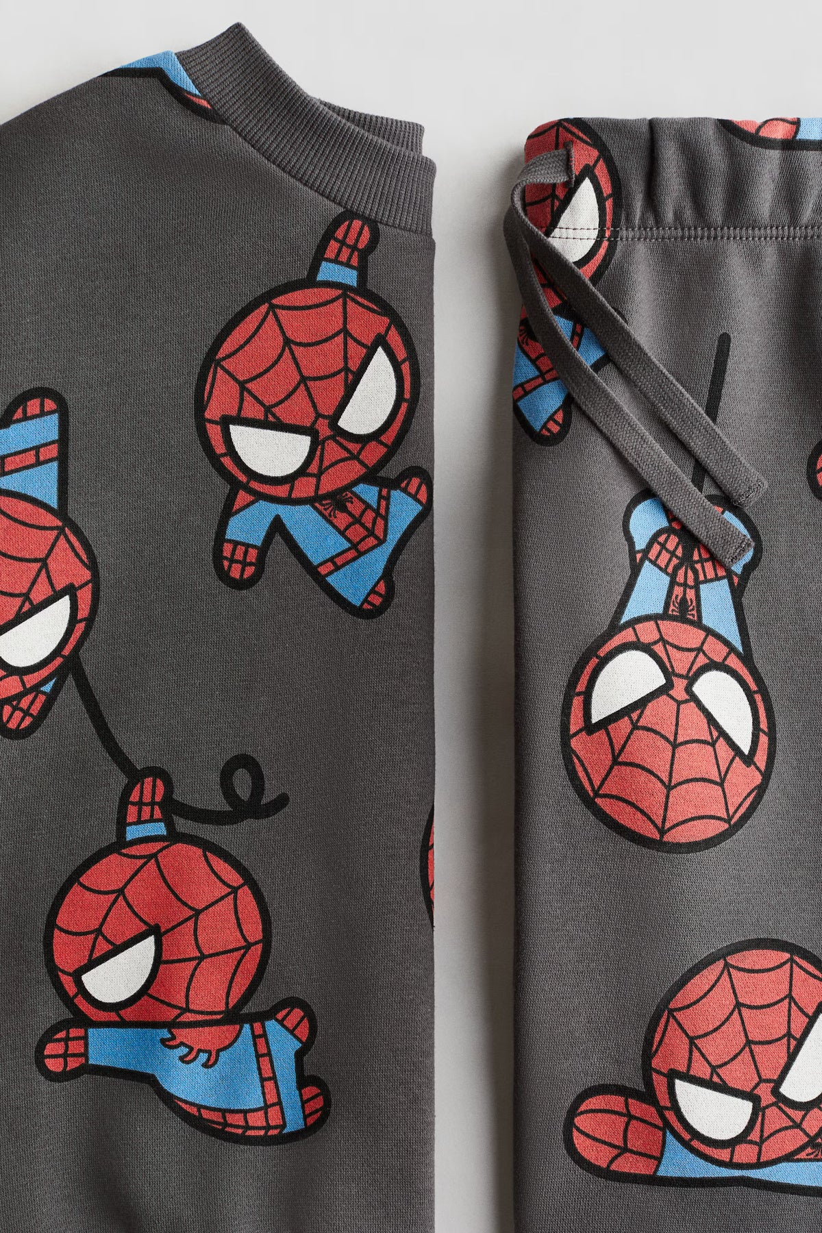 2-Piece Marvel Sweatshirt Set