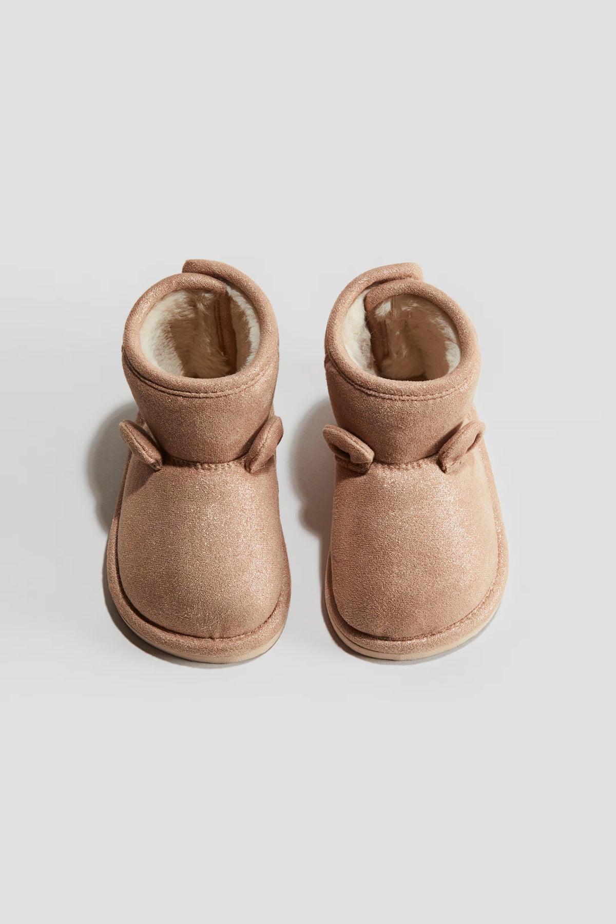 Fluffy-lined boots